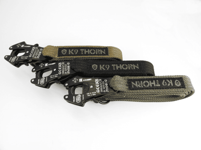 K9 Thorn Leash with Double Handle and Carabiner Kong Frog, Black, XL