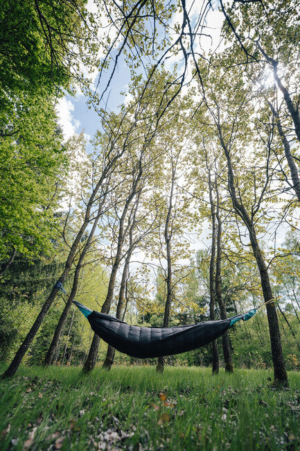 Patizon spacák Multi Quilt 250 M, čierna/červená
