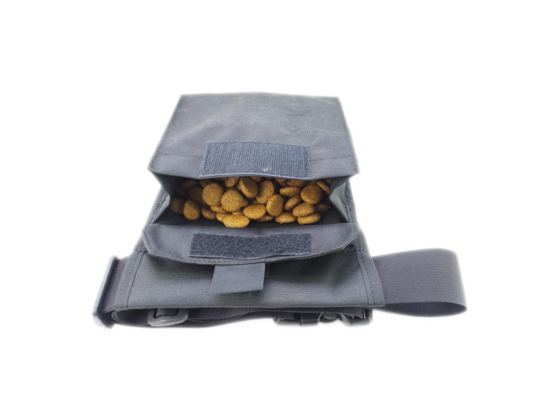 K9 Thorn Treat Pouch with Belt