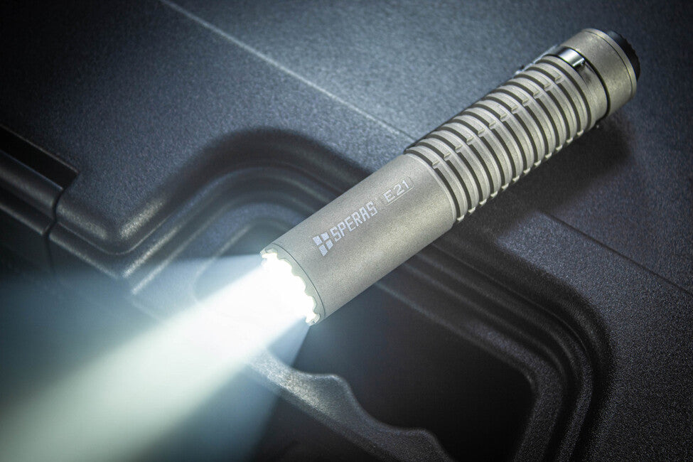 Speras Tactical Rechargeable Flashlight E21, Titanium