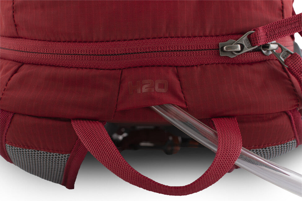 Pinguin Step 10 Backpack Nylon, 10 L, Red