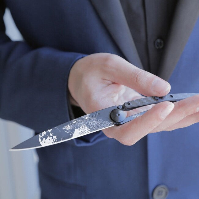 Deejo Tattoo Folding Knife, Black Carbon Howling