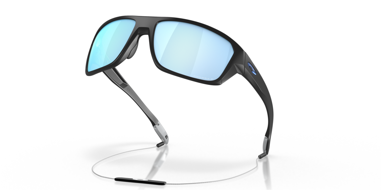 Oakley SPLIT SHOT Sunglasses, Matte Black Frame, Prizm Deep Water Polar 64 Lenses