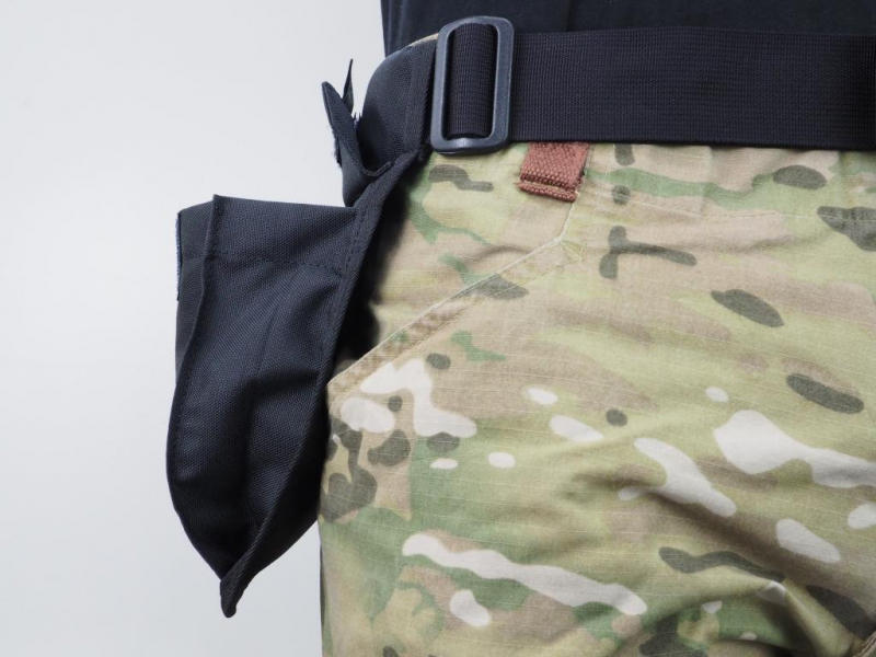 K9 Thorn Treat Pouch with Belt
