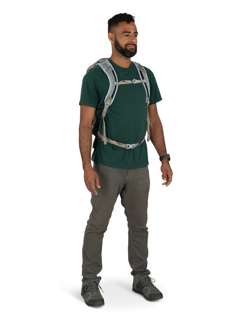 Osprey Hikelite 26 Hiking Backpack, Tan Concrete