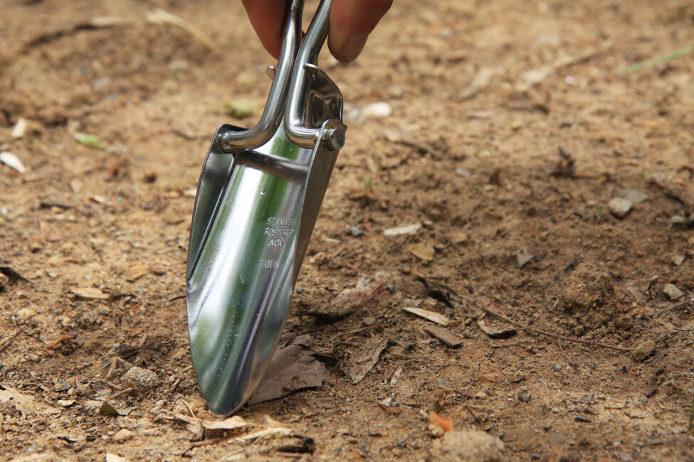 BasicNature Folding Shovel, Stainless Steel