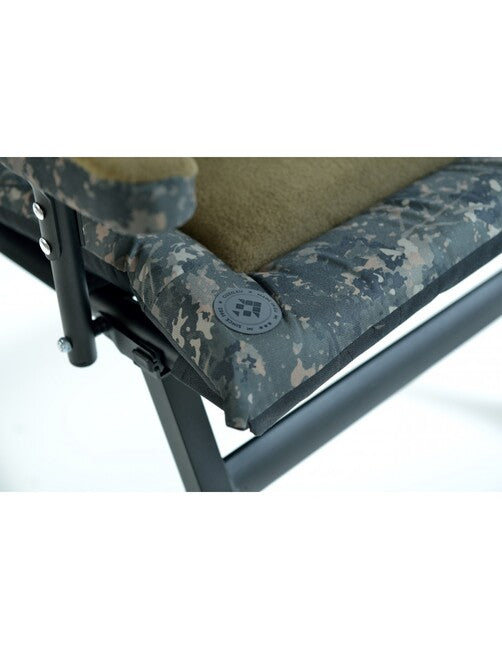 M-Electrostatyk Enzo Fishing Chair, Green with Pattern