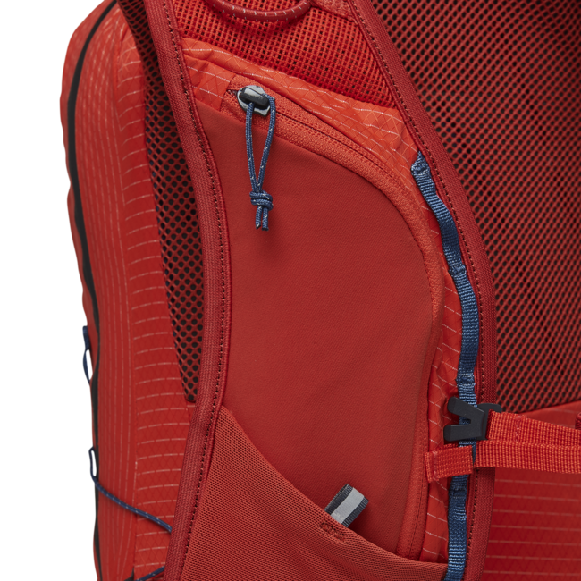 Black Diamond Pursuit 15 Hiking Backpack, Octane-Ink Blue