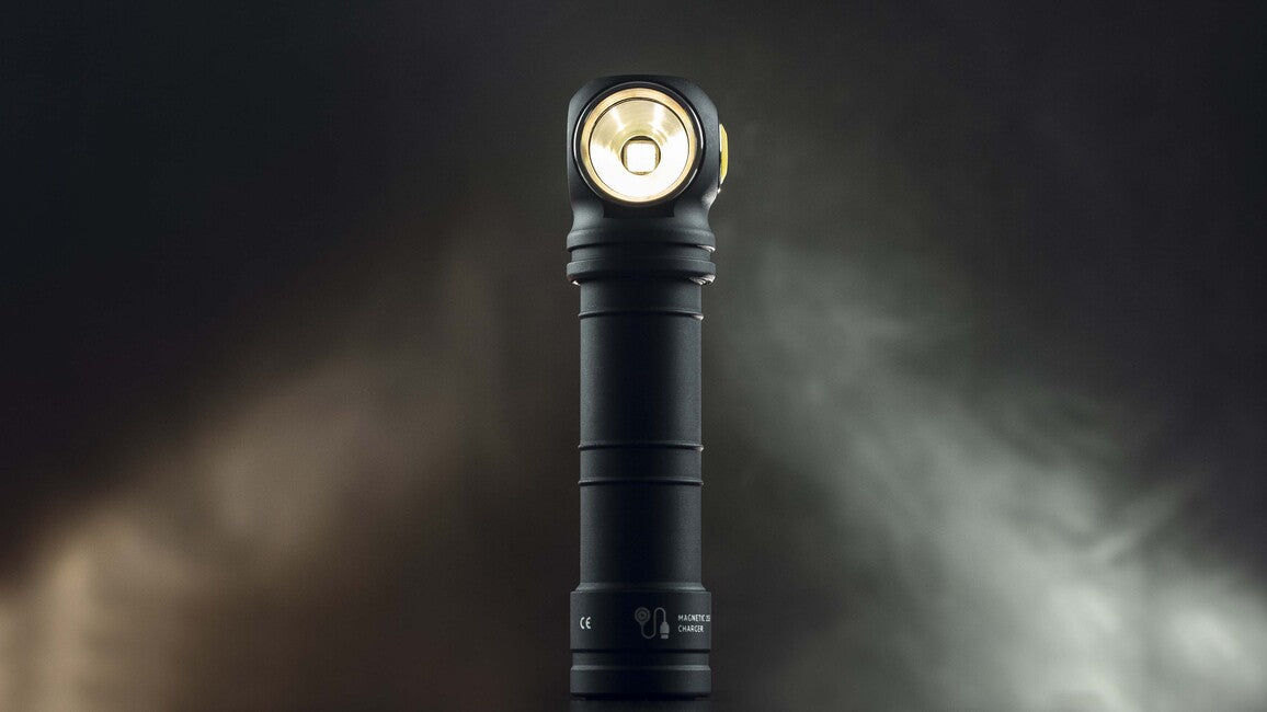 ArmyTek Wizard C2 Pro Max LR White LED vreckové svietidlo s klipom na opasok, s brašnou napájanie z akumulátorom 4150 lm