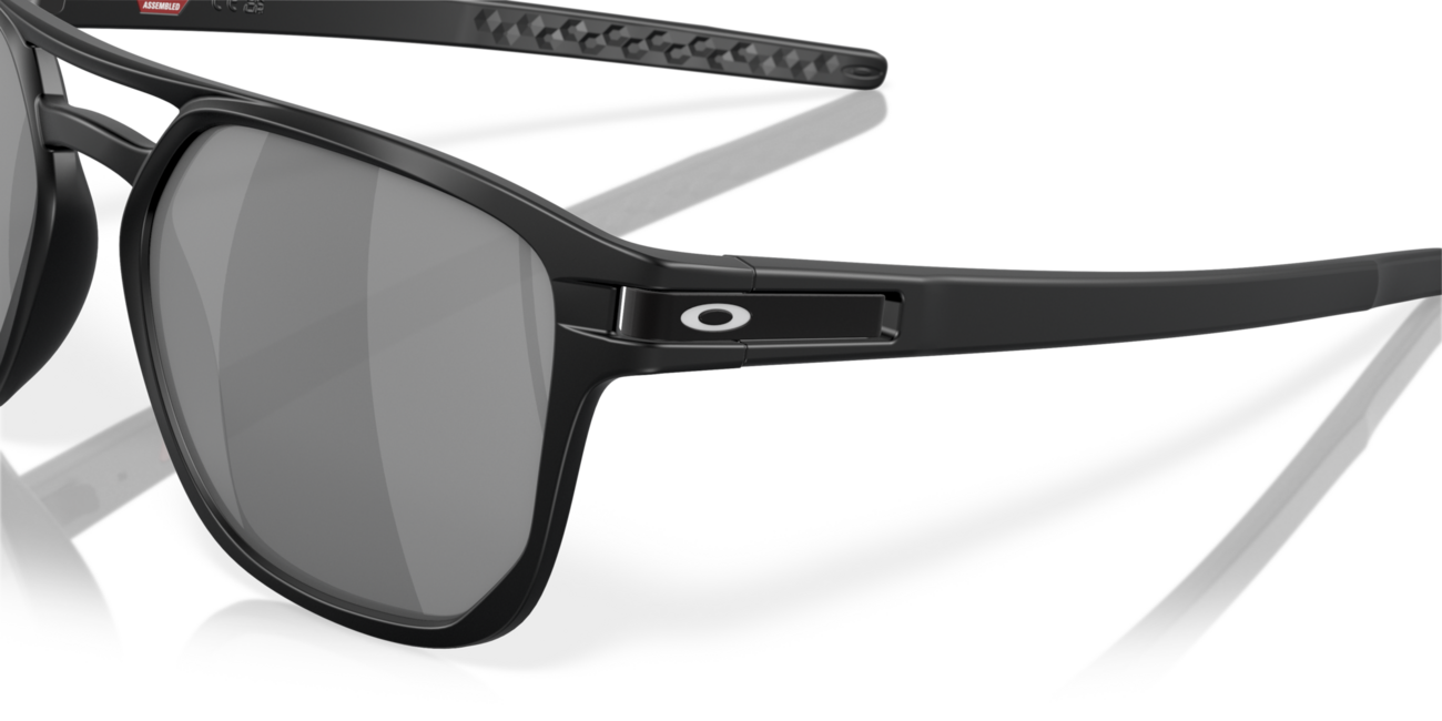 Oakley LATCH BETA Sunglasses, Matte Black Frame, Prizm Black Polarized Lenses, 54