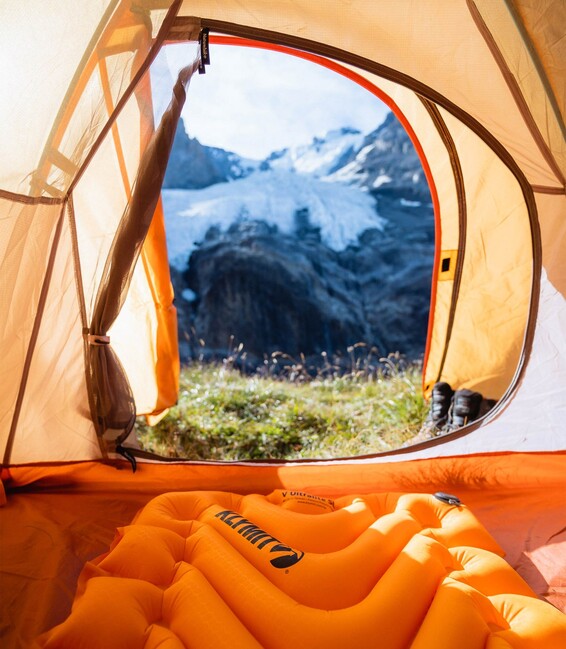 Klymit Insulated V Ultralite SL Sleeping Pad, Orange