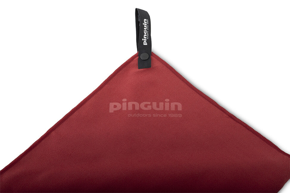 Pinguin Micro Towel Logo 60 x 120 cm, Red