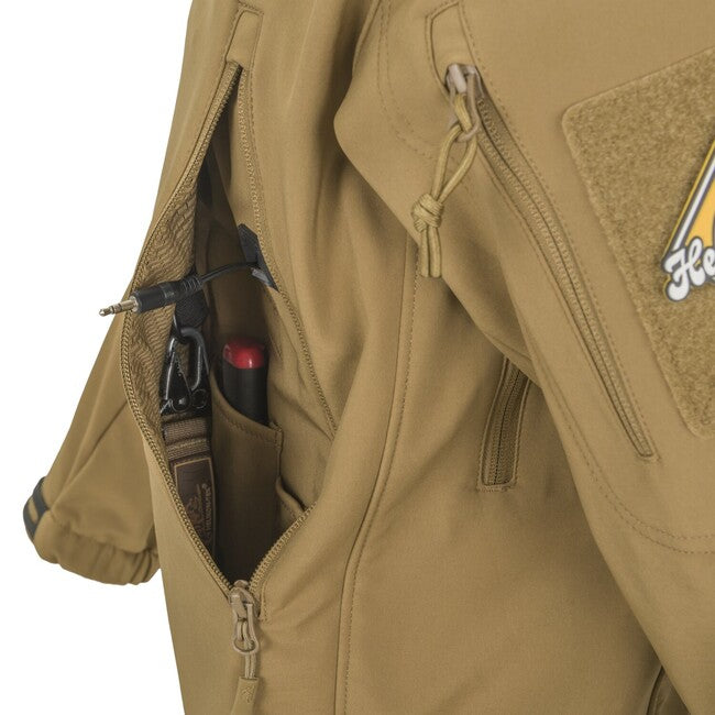 Helikon-Tex GUNFIGHTER Jacket, Shark Skin, Adaptive Green