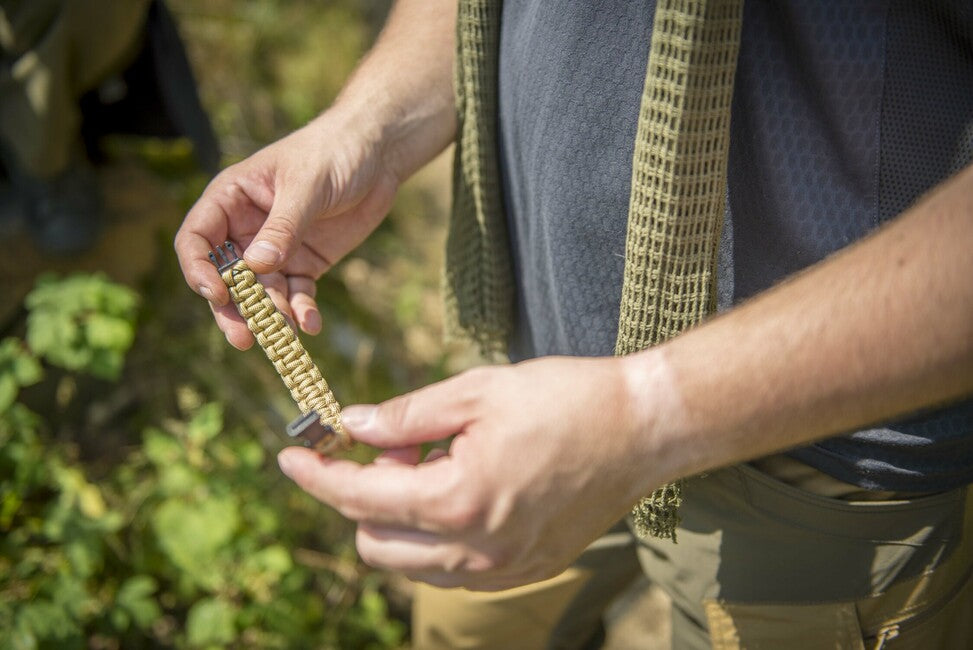 Helikon-Tex Paracord Survival Bracelet, Black