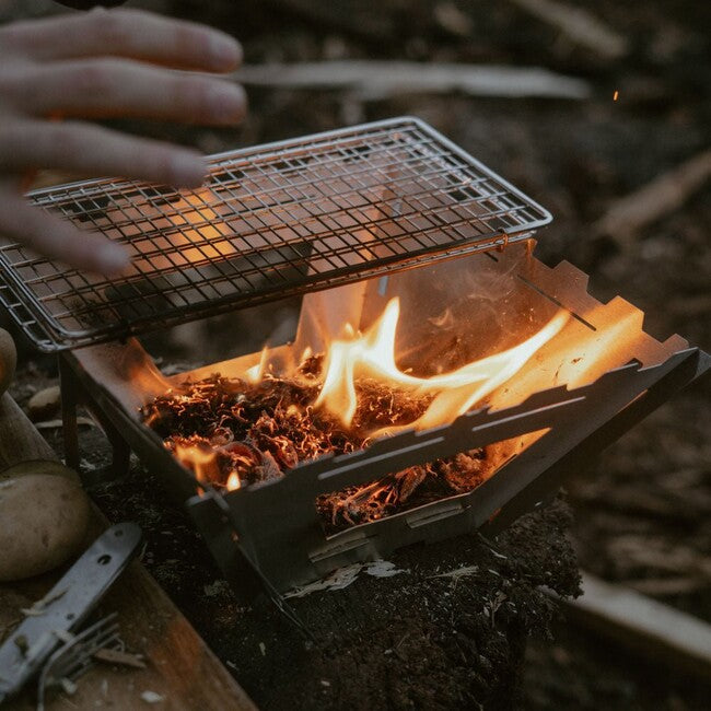 Fire Maple Maverick Folding Wood Stove with Grill, Stand and 4 Panels