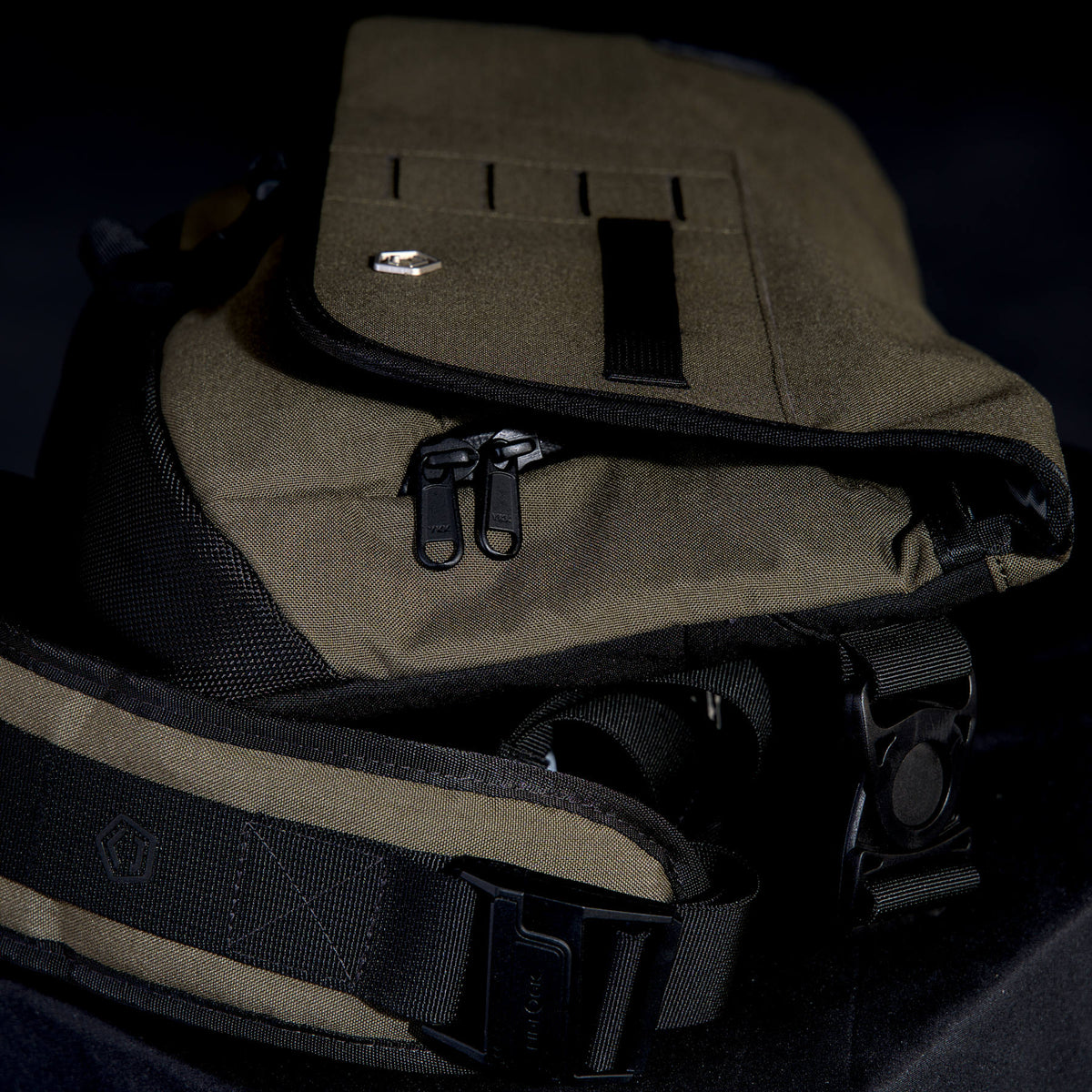 Pentagon Consul Side Messenger Bag, Dark Grey