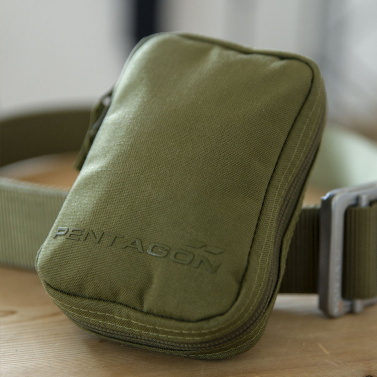 Pentagon Kyvos torba za pas, olivno zelena