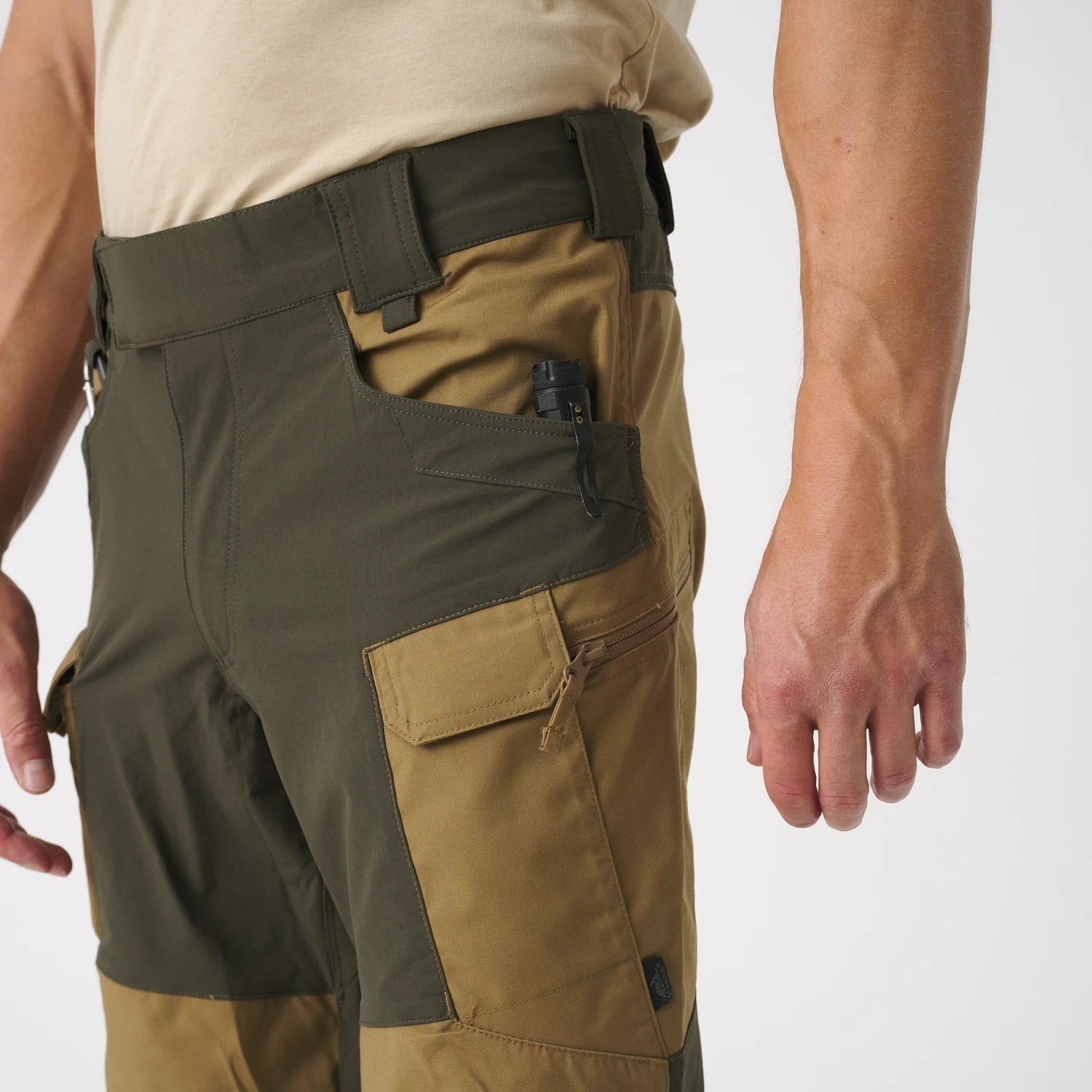 Helikon-Tex Hybrid Outback nohavice DuraCanvas, ash grey/čierna – detail 3