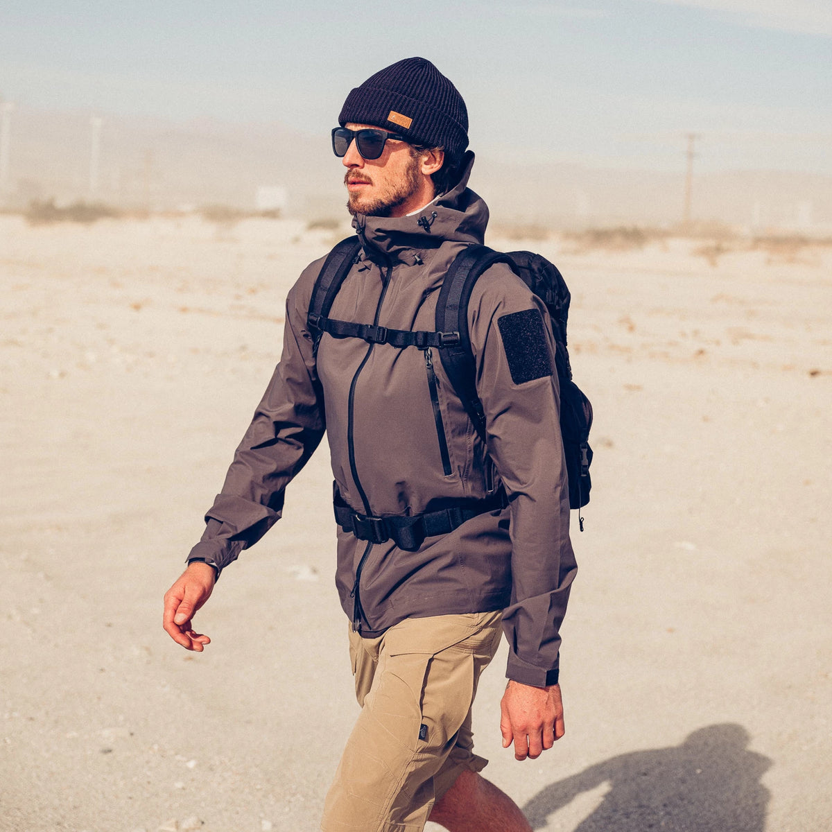 Helikon-Tex OTS 11" šortky VersaStrecth taktické outdoorové Versa Stretch Lite Strecth, Ash Grey / Black – v použití 2