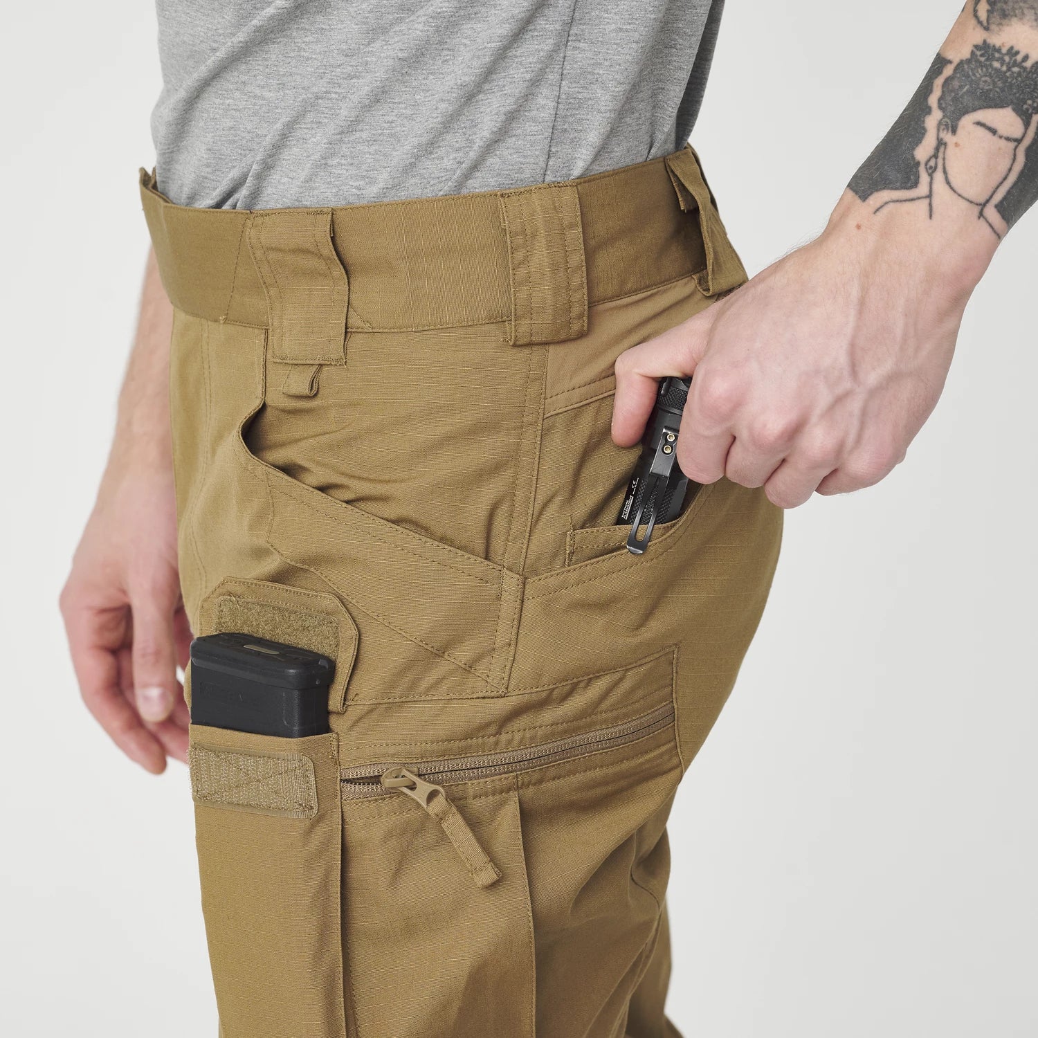 Helikon-Tex UTP nohavice taktické Flex, Coyote – detail 4