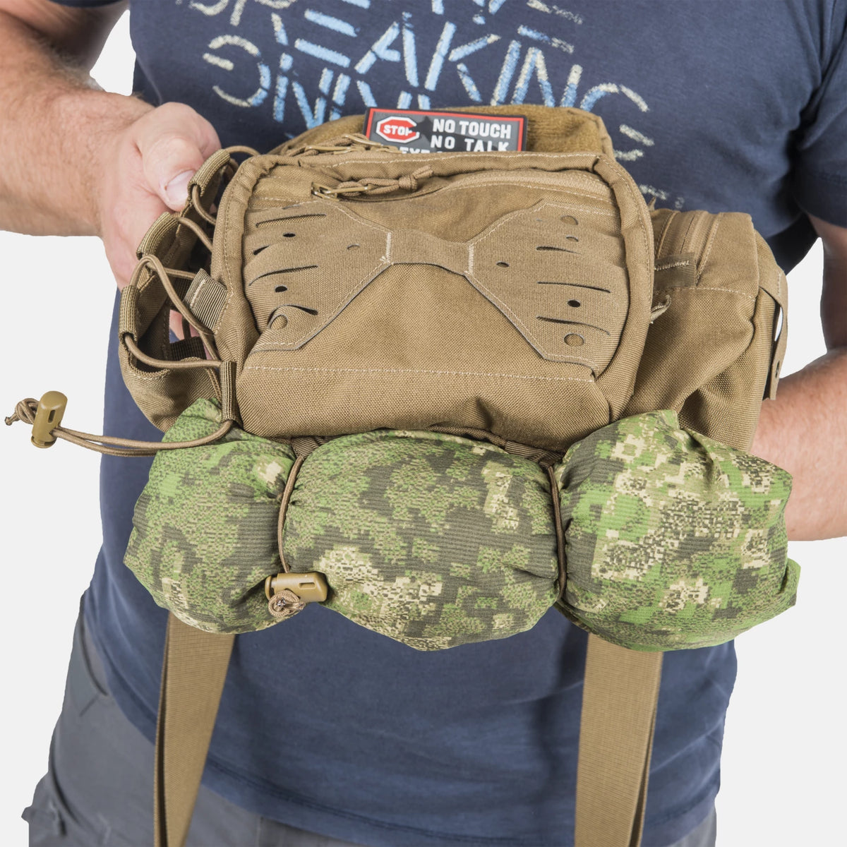 Helikon-Tex EDC taška cez rameno Cordura, MultiCam Black – detail 11