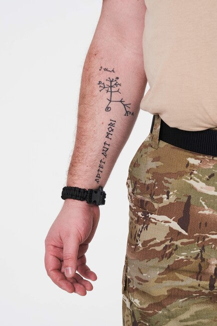 WARAGOD Βραχιόλι Survival με Πλαστικό Κλιπ και Σφυρίχτρα, Μαύρο