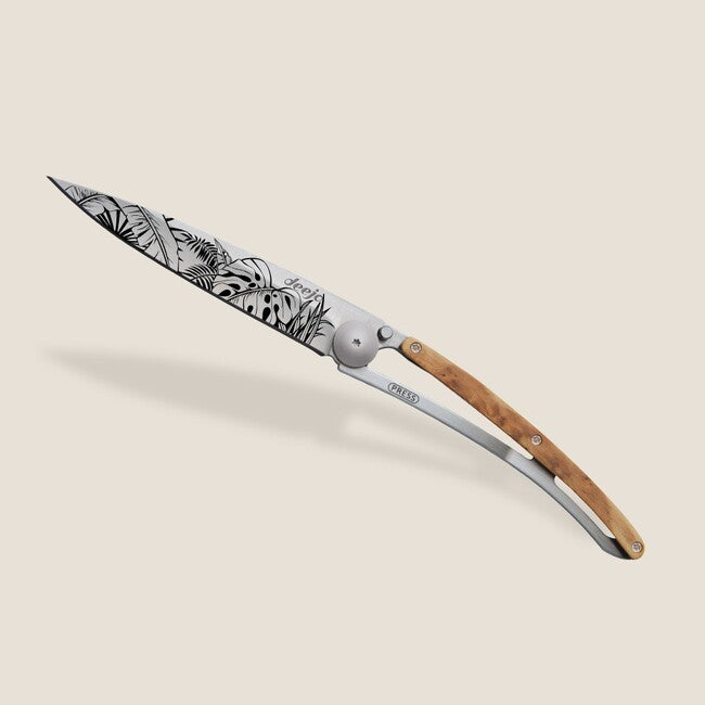 Deejo zatvárací nôž Tattoo wood Jungle