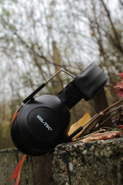Mil-Tec Noise-Cancelling Headphones, Black