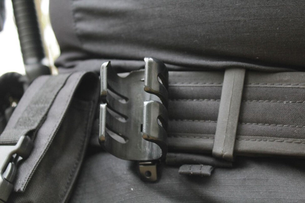 ESP Universal Rotating Holster Shun-06-40 for 40 ml Sprays, Black
