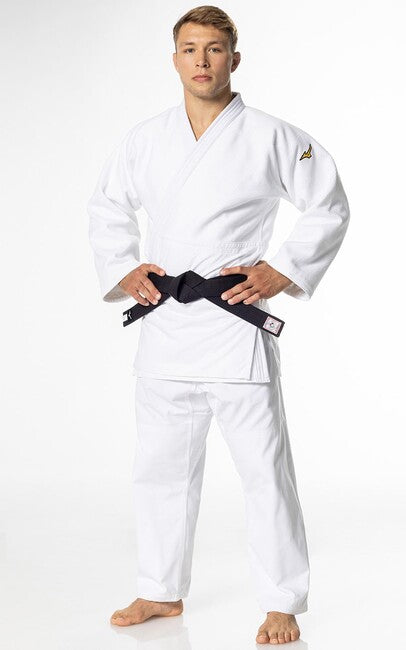 Mizuno Yusho III IJF Judo Kimono 750g, White