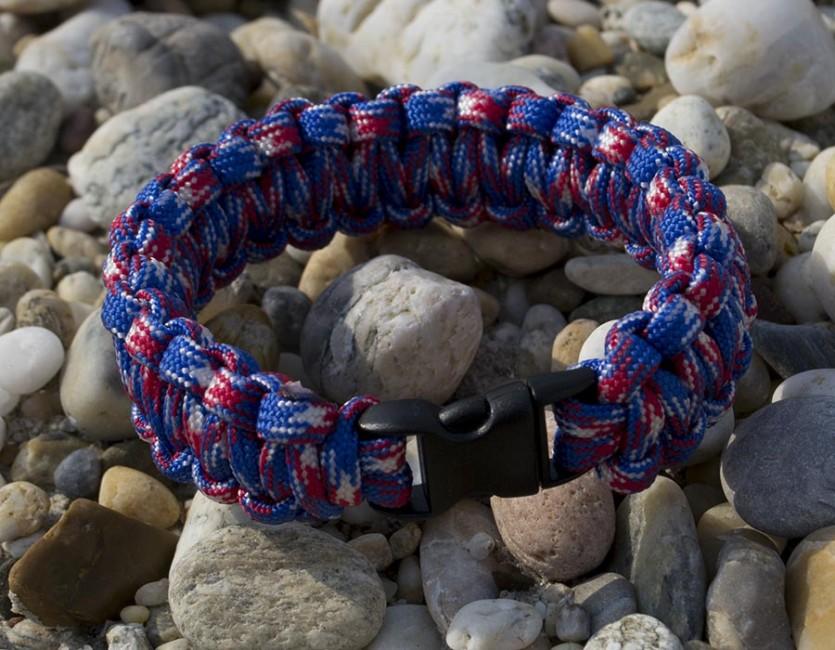 O&T Paracord Bracelet, White-Blue-Red