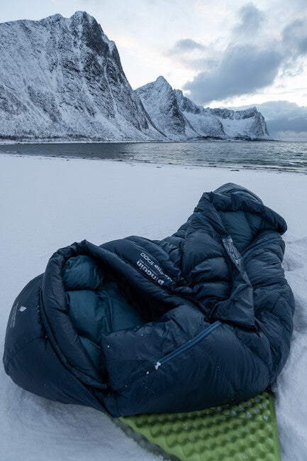 Pinguin Magma 1000 Sleeping Bag, Navy Blue
