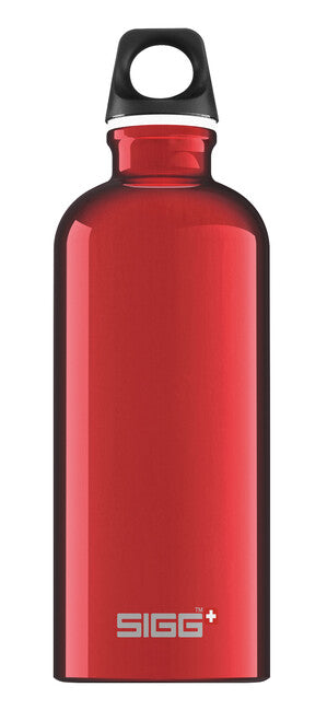 SIGG Traveller Hlíniková fľaša na pitie 0,6 l červená