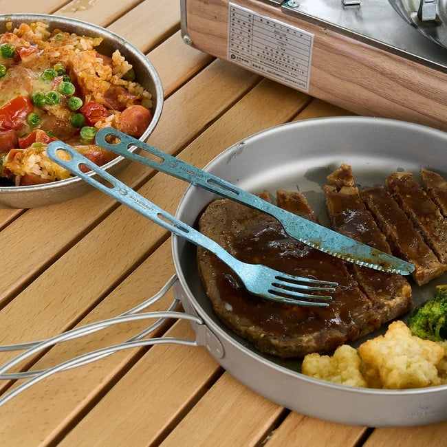 SilverAnt Titanium Cutlery Set, Blue