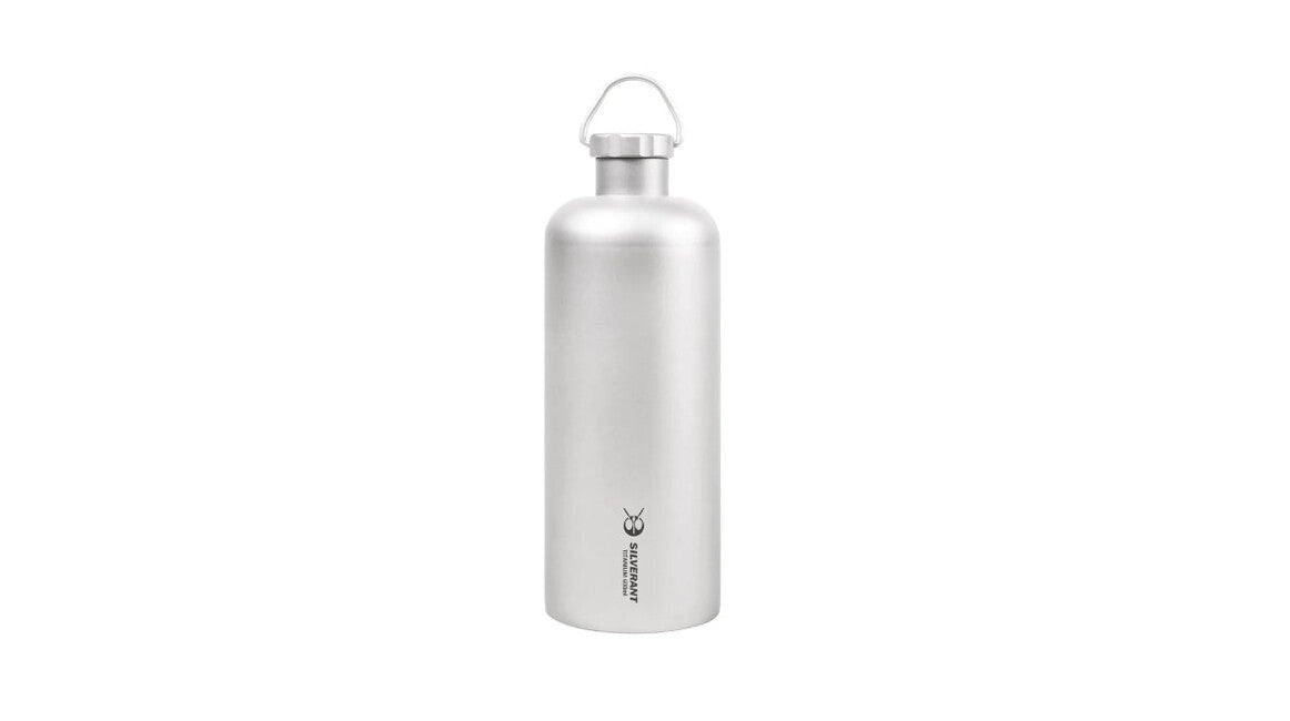 Silverant Titánová fľaša s pútkom na viečku 600 ml
