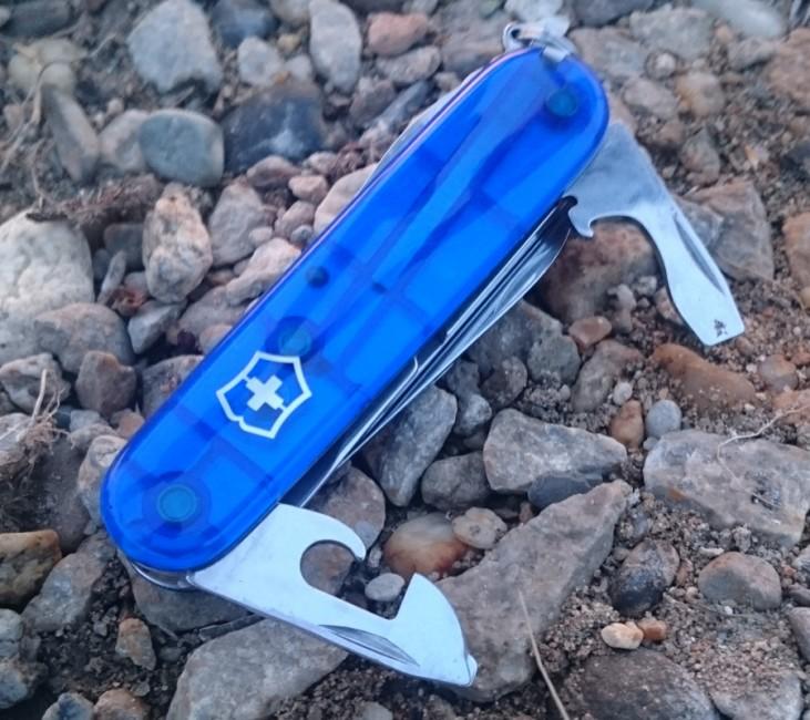 Victorinox Huntsman Pocket Knife 91mm, Transparent Blue