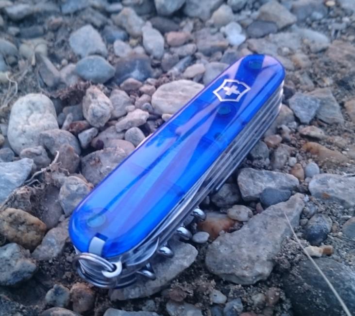 Victorinox Huntsman Pocket Knife 91mm, Transparent Blue