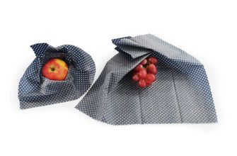 Origin outdoors packaging for food from beeswax - set of 2 sizes